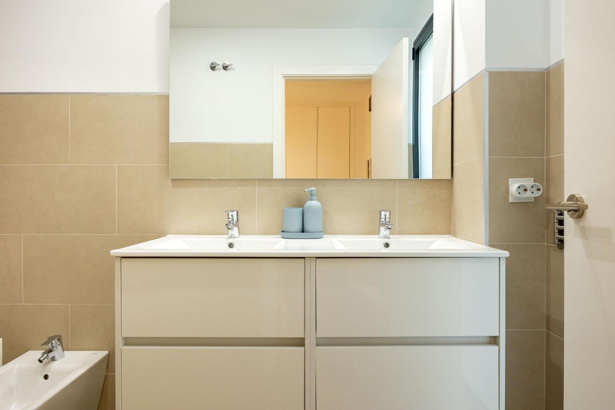 Charming 2 Bedroom Apartment By Torre Del Oro By Ocityzen Sevilha Exterior foto